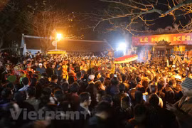 Miles de personas participan en Festival de Sello Real en Templo Tran