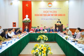 Debate Frente de la Patria de Vietnam perfeccionamiento del personal