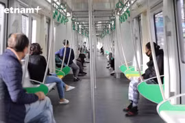 Cinco razones por las que los pasajeros eligen el tren elevado Cat Linh-Ha Dong en Hanoi