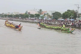 Una carrera de botes Ngo. (Foto: VNA)