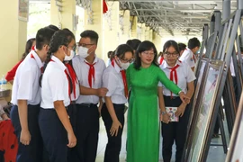 Organizan exposición digital sobre Hoang Sa y Truong Sa en ciudad vietnamita de Nha Trang