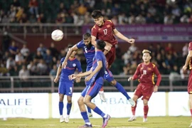 Vietnam gana 4-0 ante Singapur en partido amistoso de fútbol