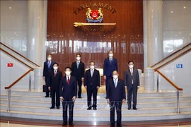 Vietnam y Singapur por fomentar nexos legislativos
