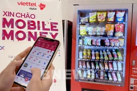 Vietnam registra cientos de miles de clientes de servicio de dinero móvil