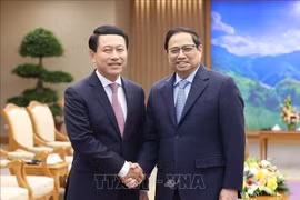 Premier vietnamita entrevista con dirigente laosiano