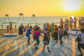 Turistas extranjeros a Vietnam en la primera mitad del año aumentan 6,8 veces 