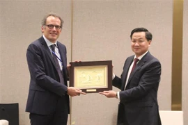 Vietnam solicita apoyo de IFC para acceder a fuentes financieras