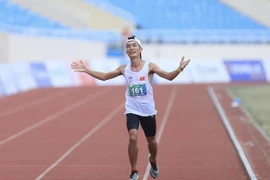 Hoang Nguyen Thanh gana medalla de oro histórica para atletismo vietnamita 