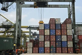 Singapur: Exportaciones no petroleras se expanden siete por ciento en julio
