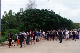 Provincia vietnamita recibe a ciudadanos que regresaron de Camboya