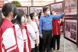 Exposición muestra evidencias de soberanía vietnamita sobre archipiélagos Hoang Sa y Truong Sa 