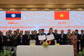 Provincias vietnamita y laosiana refuerzan cooperación en diversos campos