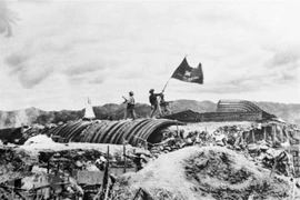 Victoria histórica de Dien Bien Phu, jalón dorado del lineamiento de la resistencia integral
