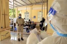Registra Vietnam más de 161 mil casos nuevos de COVID-19