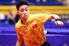 Jugador vietnamita gana plata en campeonato regional de tenis de mesa