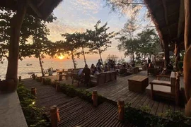 Aumentan llegadas de turistas a localidades vietnamitas en días festivos del Tet