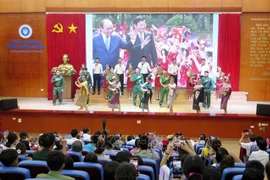 Festival de la Canción de la Amistad Vietnam-Laos impulsa relaciones bilaterales