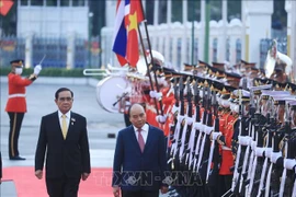 En Bangkok ceremonia oficial de bienvenida al presidente vietnamita