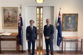 Australia dispuesta a fomentar relaciones con Vietnam