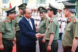 Presidente vietnamita exige garantizar desarrollo económico