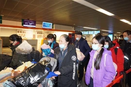 Llegará mañana a Vietnam segundo vuelo de repatriación de ciudadanos en Ucrania