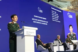 Destaca ministro vietnamita el fomento de defensa por la paz y la salvaguardia de la Patria