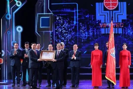 Estimulan investigaciones científicas y tecnológicas en Vietnam 