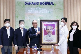 Resaltan contribución de fuerzas médicas en ciudad vietnamita a lucha contra COVID-19