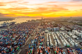 Tres puertos de Vietnam en el top 50 del mundo de Lloyd's List