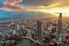 Vietnam invierte más de 338 millones de dólares en el extranjero en primeros cinco meses 