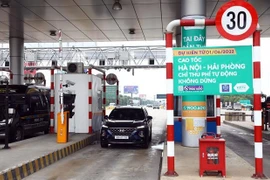 Aceleran instalación de cobro electrónico de peajes en autopistas en Vietnam