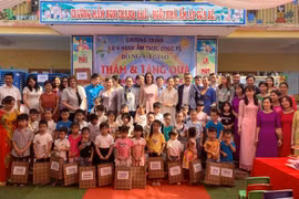 Provincia vietnamita presenta cultura y gastronomía a amigos extranjeros