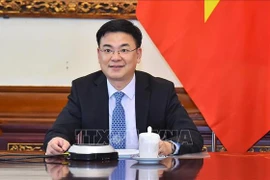 Rubrican Vietnam y Omán acuerdo sobre exención de visados 