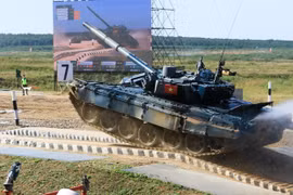 Equipo de tanque de Vietnam entra en semifinales de Army Games 2022