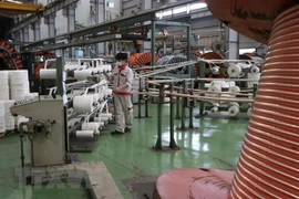 Presentan dos escenarios para crecimiento económico de Vietnam en 2022