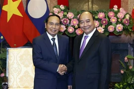 Vietnam otorga importancia a gran amistad con Laos, afirma presidente