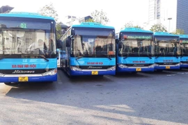 Mayoría de rutas de autobús subsidiarias de Hanoi opera en su máxima capacidad a partir de hoy