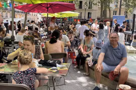 Gastronomía vietnamita cautiva a comensales franceses 