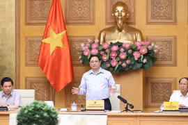 Primer ministro de Vietnam insta a acelerar proyectos claves de transporte