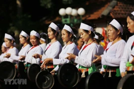  La oración por la paz de los pobladores de la etnia minoritaria Tay en Vietnam