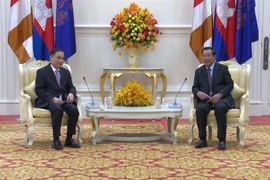 Dirigentes camboyanos prometen promover relaciones con Vietnam