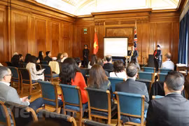 Presentan productos vietnamitas en la ciudad británica en Nottingham