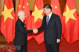 Vietnam y China intercambian felicitaciones en vísperas del Año Nuevo Lunar