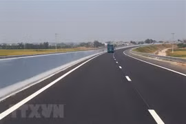 Primer ministro solicita a mejorar plan de construcción de autopistas en Delta del Mekong