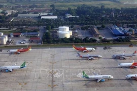 Hanoi coopera con empresa francesa en industria de aviación