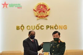 Impulsan nexos entre Vietnam y Singapur
