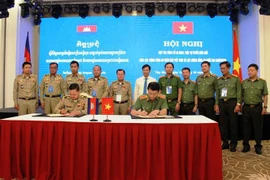Vietnam y Camboya impulsan cooperación en garantía de seguridad en frontera común