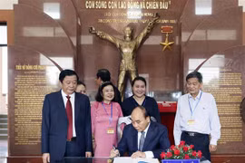 Rememoran en Vietnam aniversario 110 de natalicio del extinto dirigente Pham Hung
