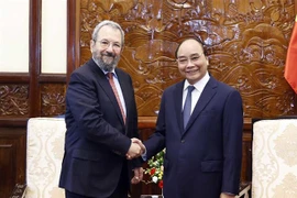 Presidente de Vietnam recibe al exprimer ministro israelí Ehud Barak
