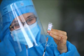 Exigen acelerar más aún vacunación contra el COVID-19 en Vietnam